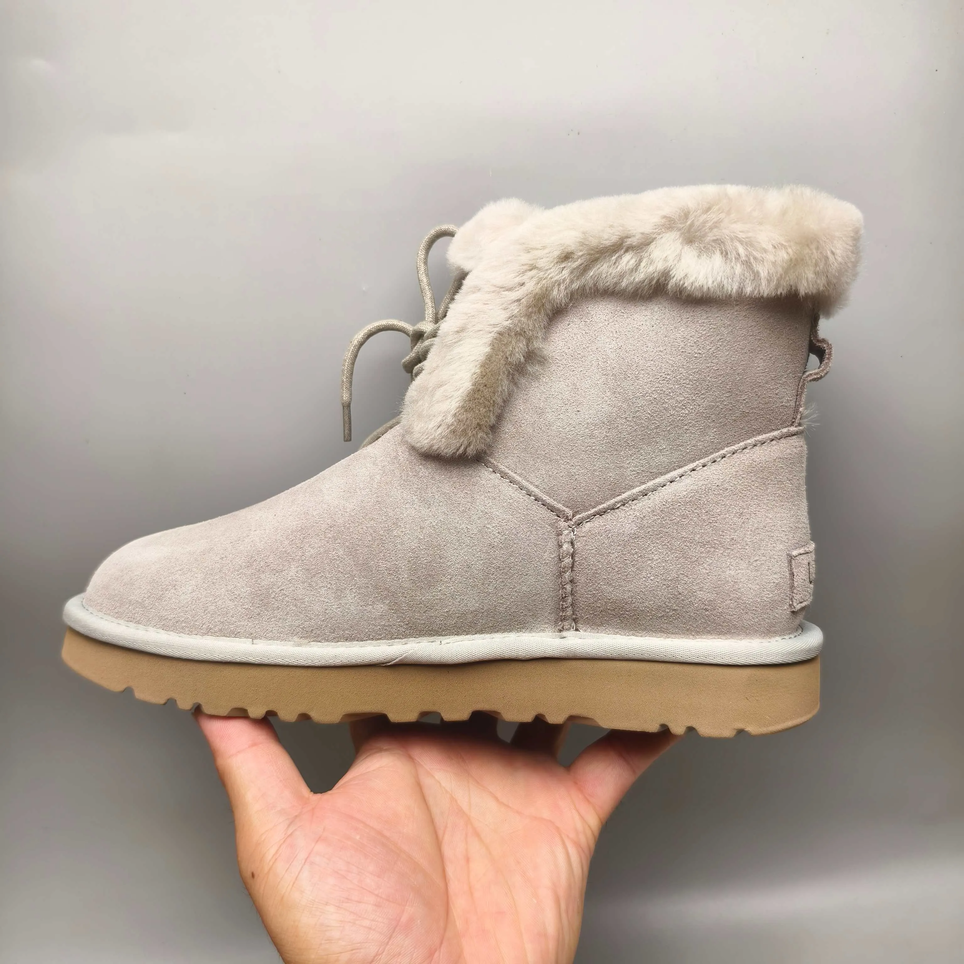 💰520 UGG sheepskin all-in-one snow boots 4576 mid-calf lace-up casual women's shoes Color: Gray Maroon Black Matching Size: 35-40